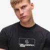 Camiseta ajustada con logotipo