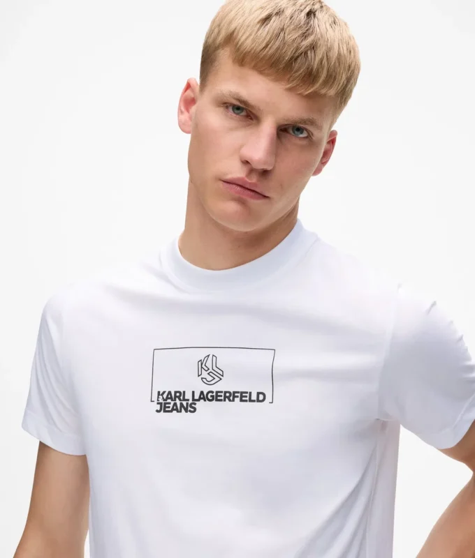 Camiseta ajustada con logotipo