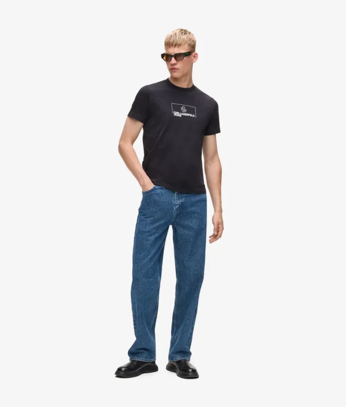 Camiseta ajustada con logotipo