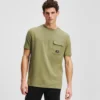 CAMISETA CON BOLSILLO EN EL PECHO