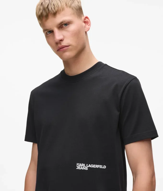 Camiseta con cita de Karl