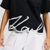 CAMISETA CON CUELLO EN V