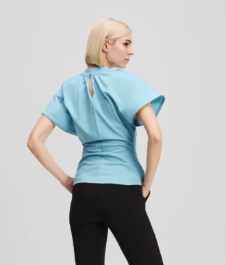 CAMISETA CON DETALLE DE CREMALLERA