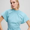 CAMISETA CON DETALLE DE CREMALLERA