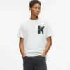 Camiseta con diseño K
