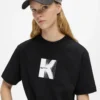 Camiseta con diseño K
