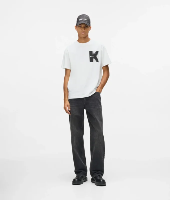 Camiseta con diseño K