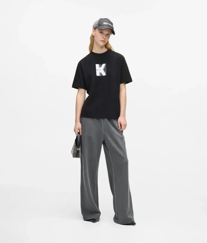Camiseta con diseño K