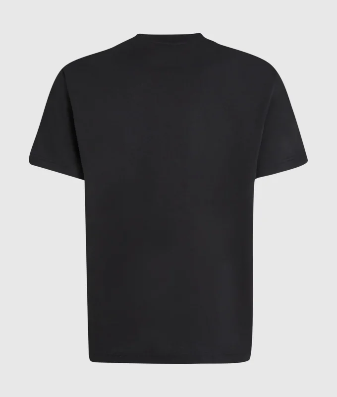 Camiseta con diseño K