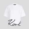 CAMISETA CON DOBLADILLO CARACTERÍSTICO