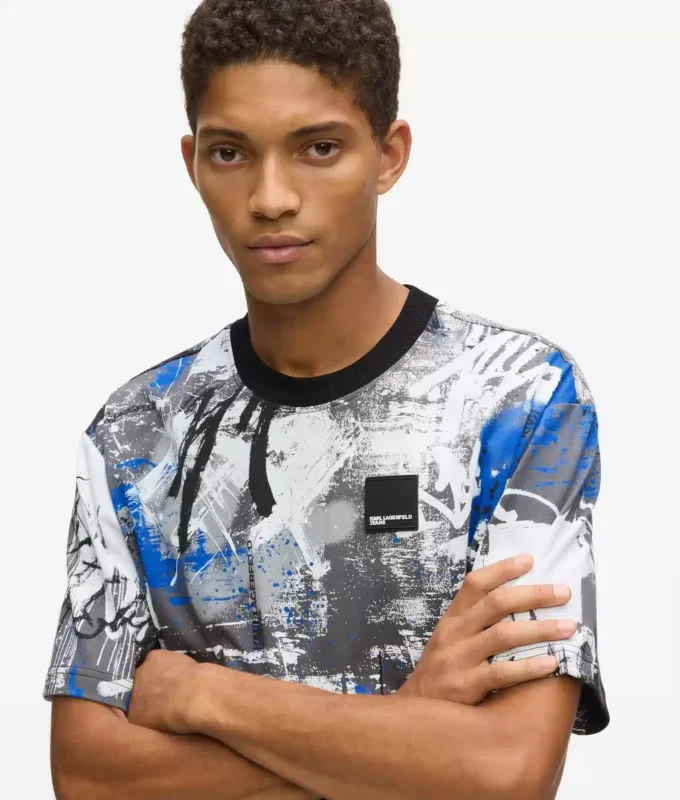 Camiseta con efecto pintura integral