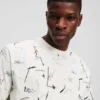CAMISETA CON ESTAMPADO INTEGRAL