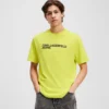CAMISETA CON LOGOTIPO