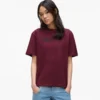 CAMISETA CON LOGOTIPO