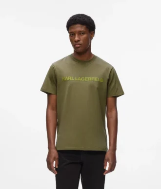 CAMISETA CON LOGOTIPO