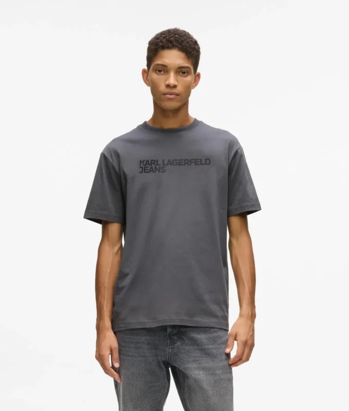 CAMISETA CON LOGOTIPO