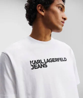 CAMISETA CON LOGOTIPO