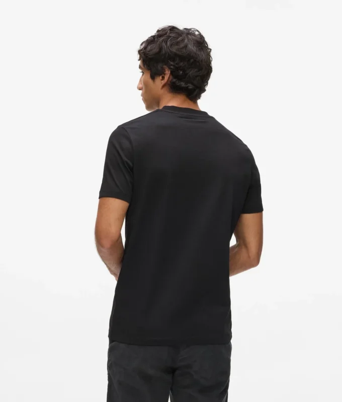 Camiseta con logotipo