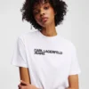CAMISETA CON LOGOTIPO
