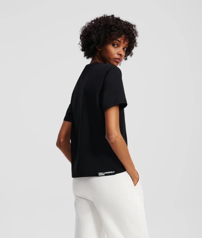 CAMISETA CON LOGOTIPO