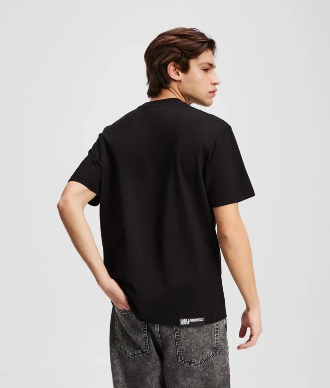 CAMISETA CON LOGOTIPO
