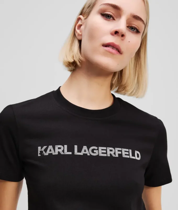 CAMISETA CON LOGOTIPO