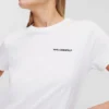 CAMISETA CON LOGOTIPO