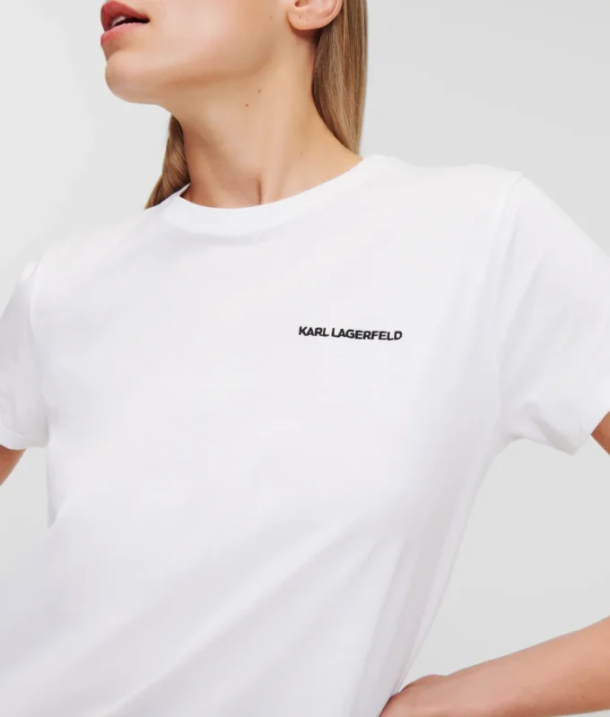 CAMISETA CON LOGOTIPO