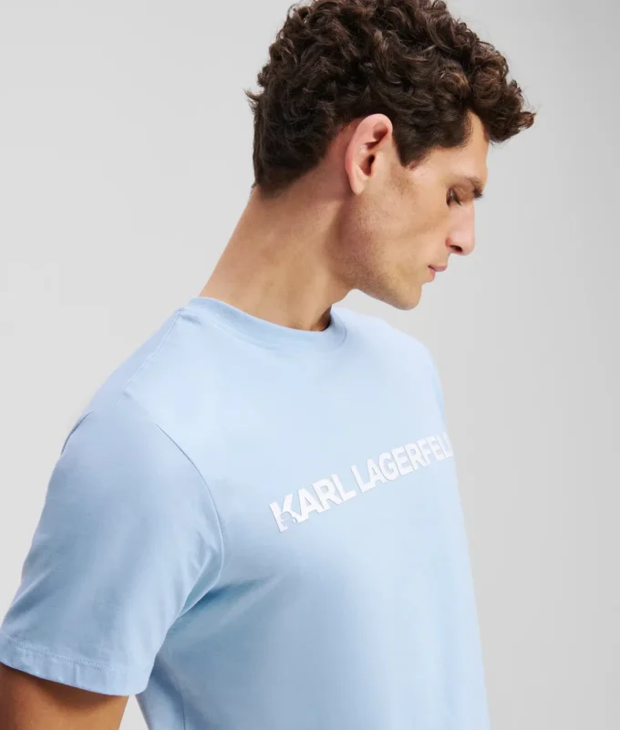 CAMISETA CON LOGOTIPO