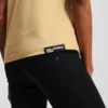 CAMISETA CON LOGOTIPO
