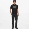 Camiseta con logotipo