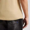 CAMISETA CON LOGOTIPO DE ANILLO