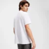 CAMISETA CON LOGOTIPO DE PARCHE
