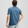 CAMISETA CON LOGOTIPO DE PARCHE