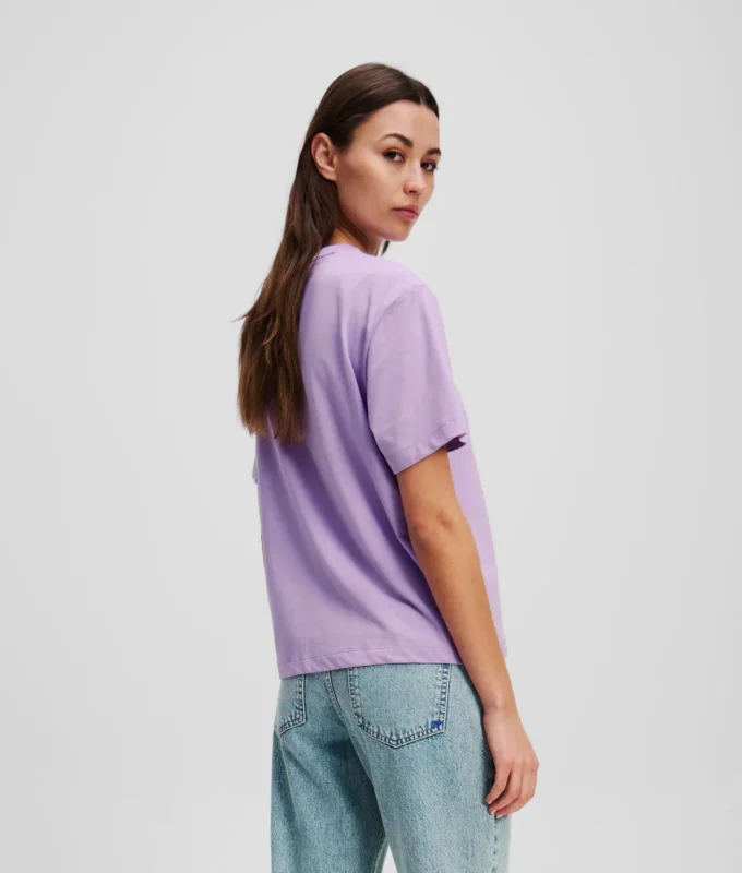 CAMISETA CON LOGOTIPO DESENFOCADO