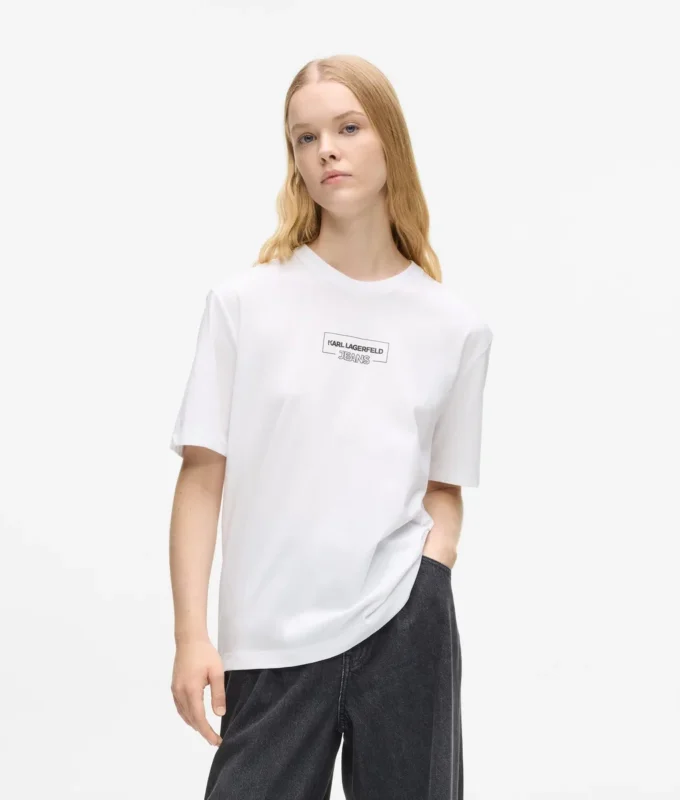 Camiseta con logotipo en relieve
