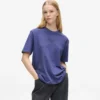 Camiseta con logotipo en relieve