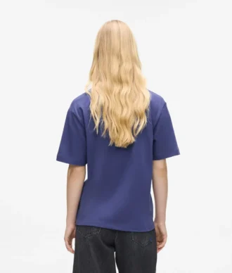 Camiseta con logotipo en relieve