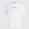 Camiseta con logotipo en relieve