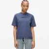 Camiseta con logotipo lavado