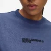 Camiseta con logotipo lavado