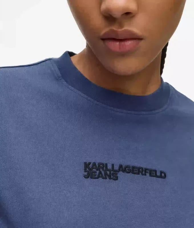 Camiseta con logotipo lavado