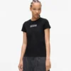 Camiseta con logotipo reflectante