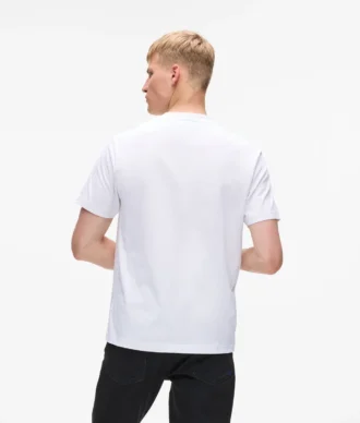 Camiseta con logotipo vertical