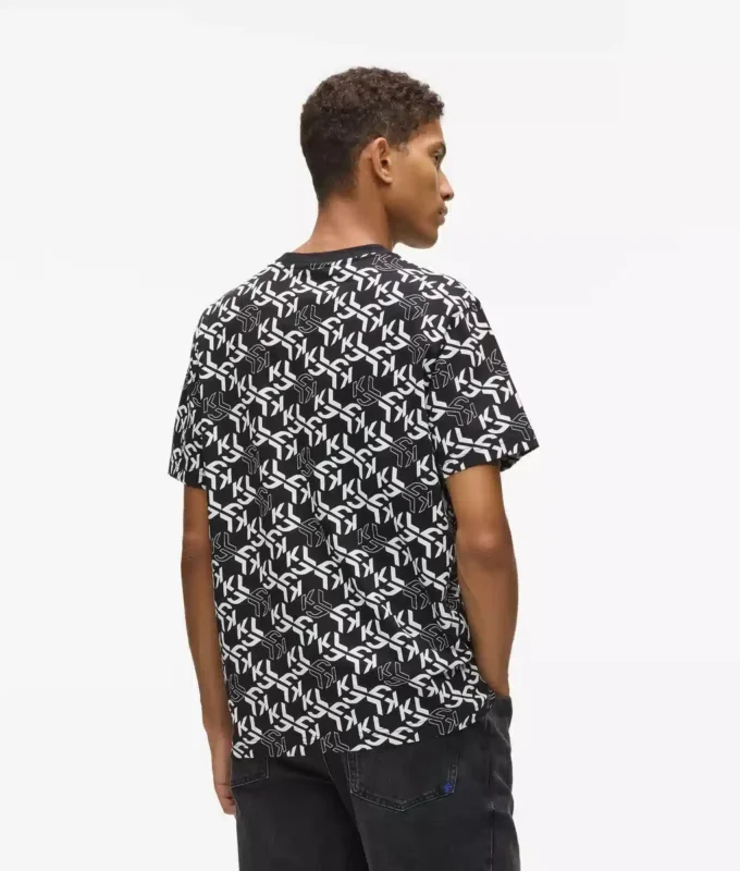 Camiseta con monograma integral