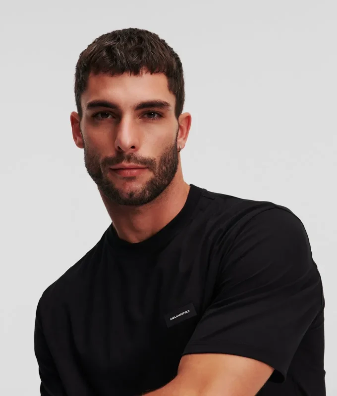CAMISETA DE ESTAR POR CASA CON LOGOTIPO