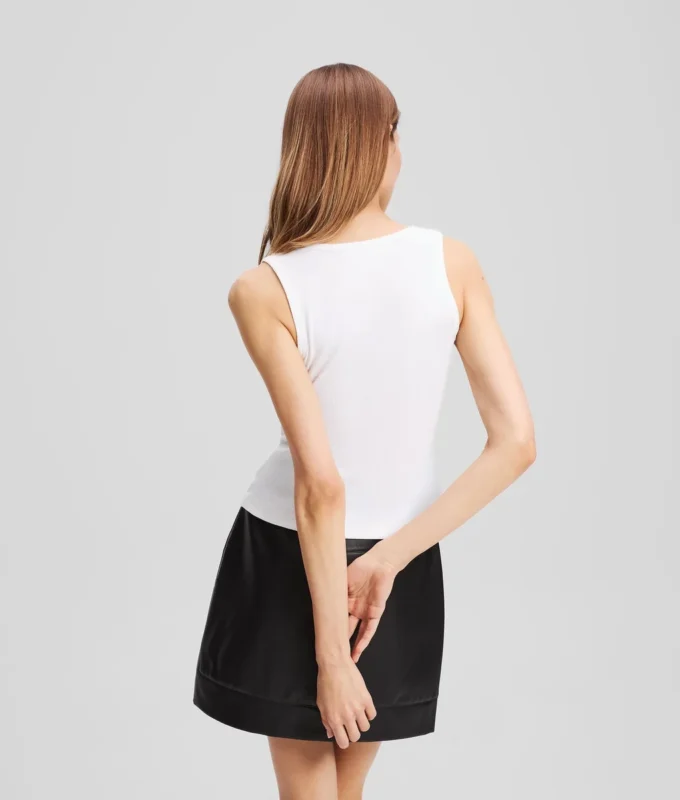 CAMISETA SIN MANGAS CON CUELLO EN V Y RIBETE