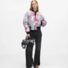 Cazadora bomber con estampado de pintura integral