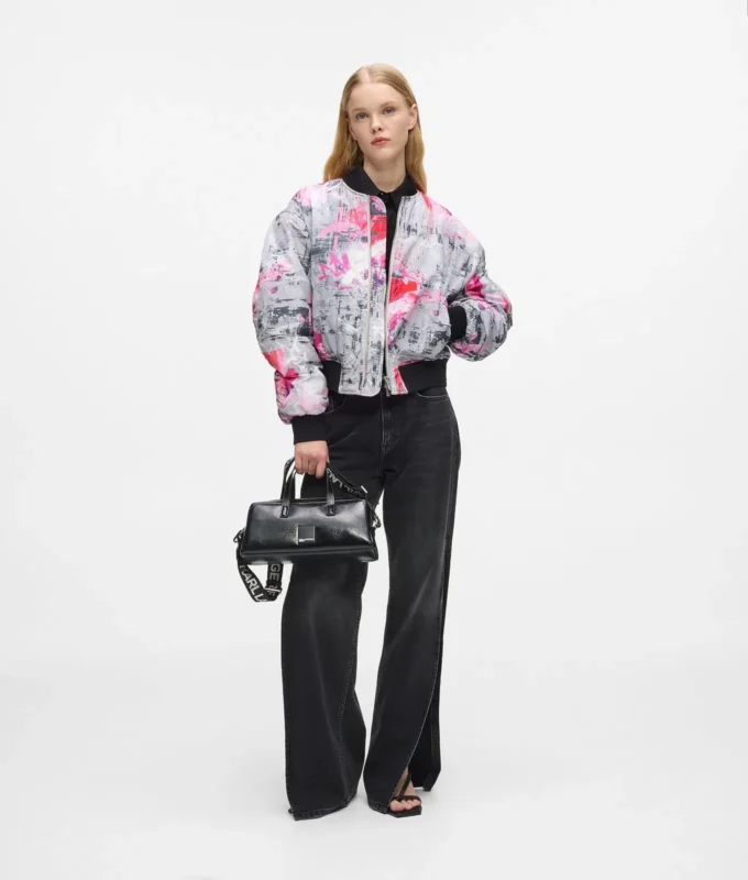 Cazadora bomber con estampado de pintura integral