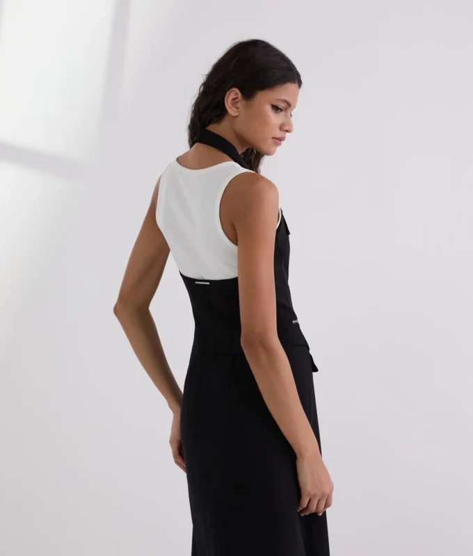 CHALECO CON CUELLO HALTER